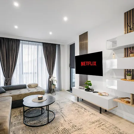 Апартамент Luxury 1br * Free Parking * Rowing Base