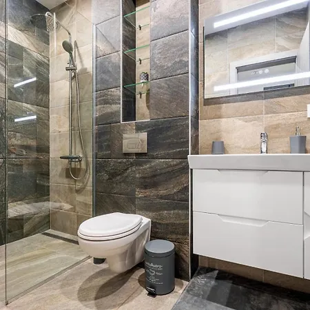 Luxury 1br * Free Parking * Rowing Base