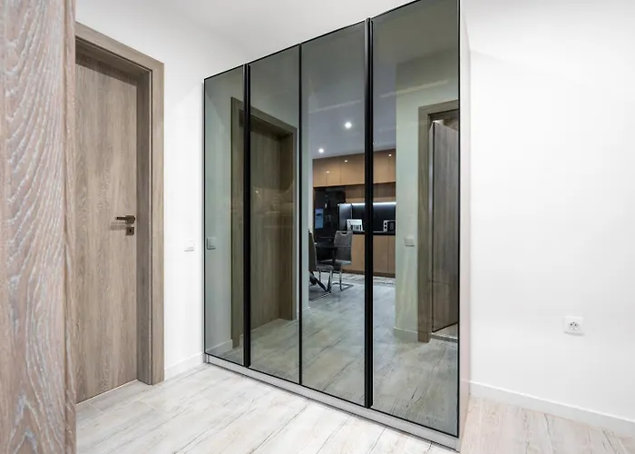 Luxury 1br * Free Parking * Rowing Base *