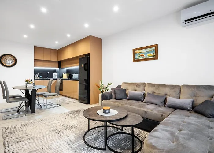 Luxury 1br * Free Parking * Rowing Base 普罗夫迪夫