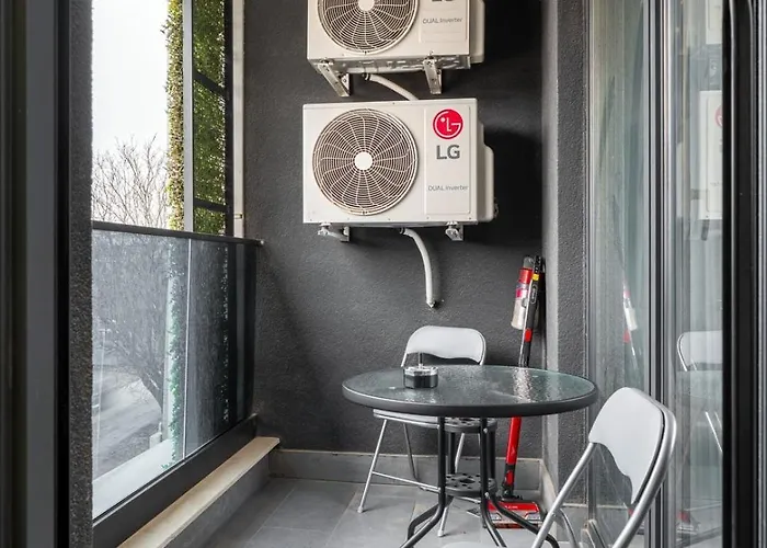 公寓 Luxury 1br * Free Parking * Rowing Base *